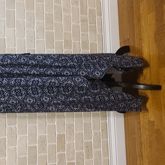 NWT Women's Dark Blue and White Viscose A-line Sleeve less Dress(Sz 6) - Picture 5 of 12